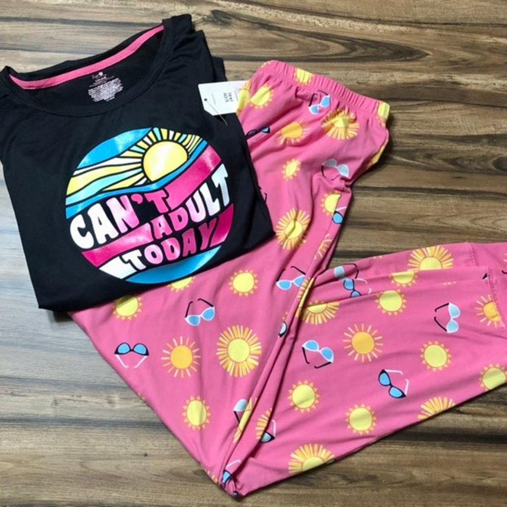 Secret Treasures Short Sleeve T-shirt and Joggers Pajama PJ Set Size Small NWT - Picture 5 of 6